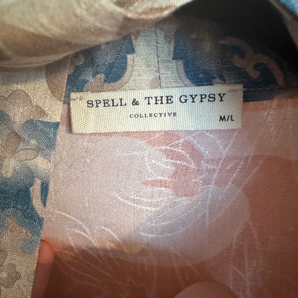 Spell cherry blossom kimono M/L - Picture 3 of 5